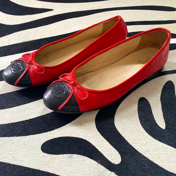 Chanel ballerina flats. Size 6 (but can easily and comfortably fit a 6.5) - Picture 1 of 3